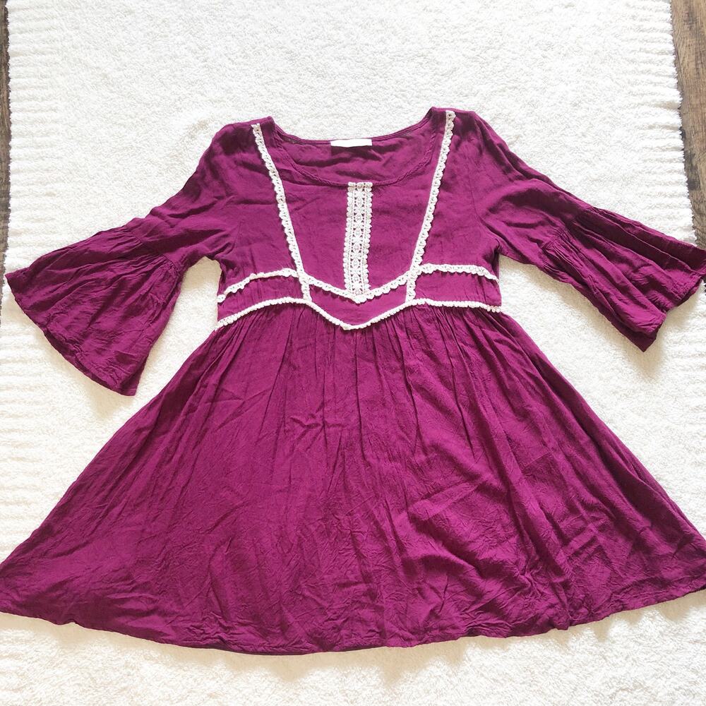 entro Plum Purple Lightweight Lace Trim 3/4 Bell Sleeve Babydoll Peasant Tunic